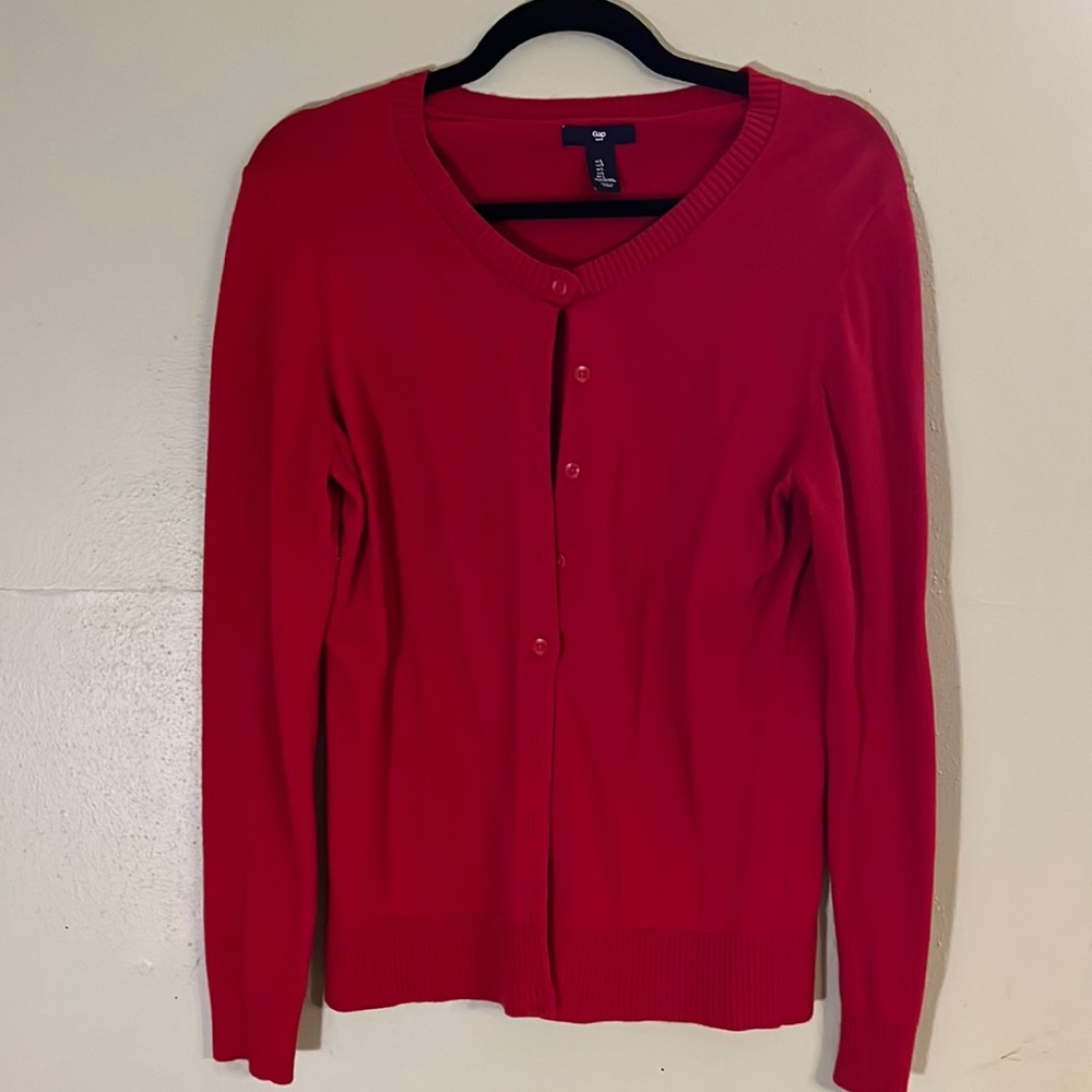 🌟Red Gap Cardigan L by